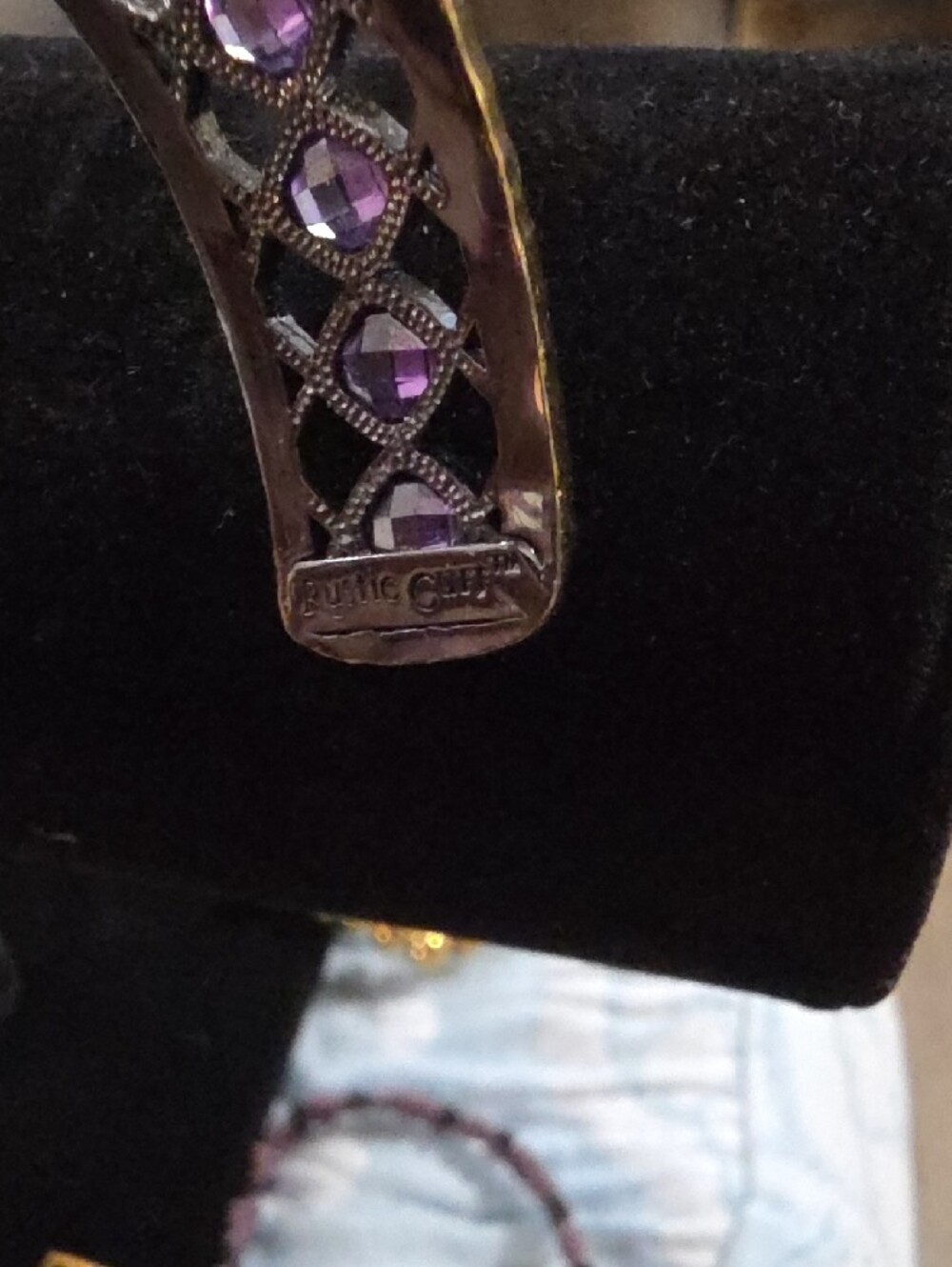 Stunning, Rustic Cuff Gold Tone and Purple Crystal Bracelet Set Of 2. Very Nice. - Picture 4 of 4